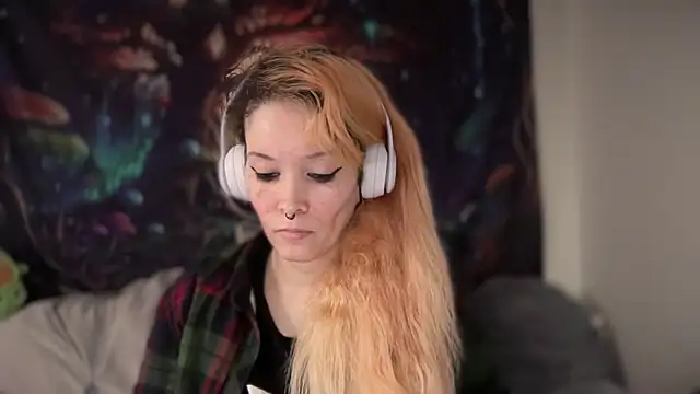 FRRANNKIE online show from March 2026 04:07:02 PM