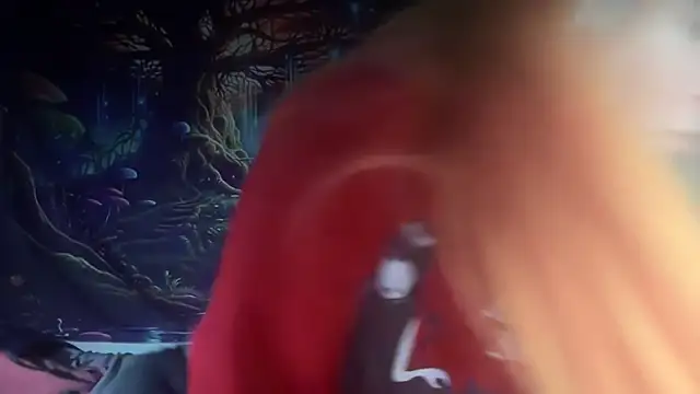 Snapshot of FRRANNKIE chatting on December 2025 02:19:02 PM FRRANNKIE online show from December 2025 02:19:02 PM