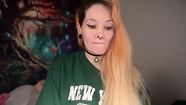 FRRANNKIE online show from March 2026 10:44:02 PM