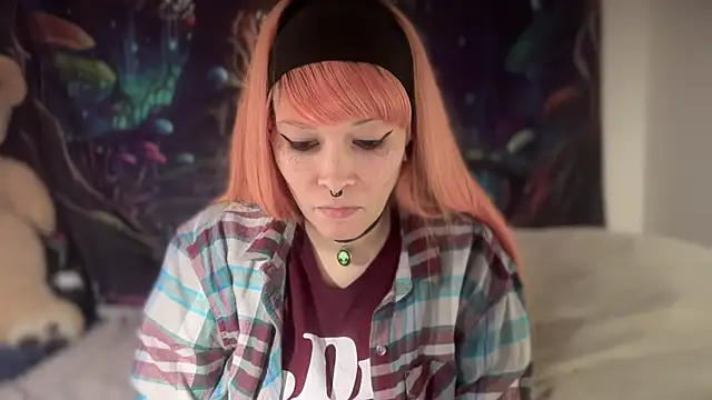 Snapshot of FRRANNKIE chatting on February 2026 04:02:01 PM FRRANNKIE online show from February 2026 04:02:01 PM