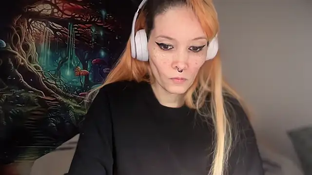 Snapshot of FRRANNKIE chatting on February 2026 09:17:02 AM FRRANNKIE online show from February 2026 09:17:02 AM