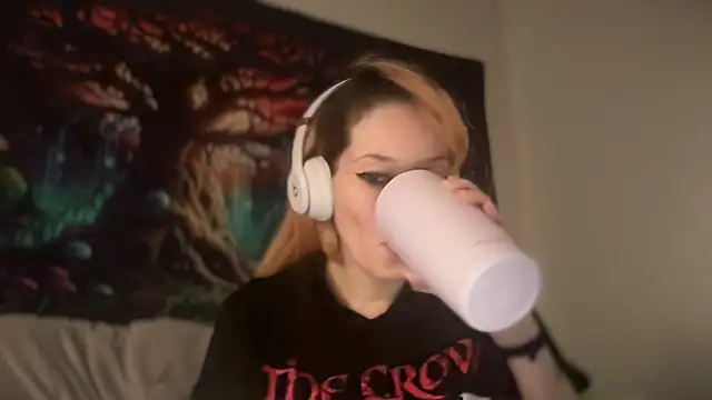 FRRANNKIE online show from March 2026 06:51:02 PM