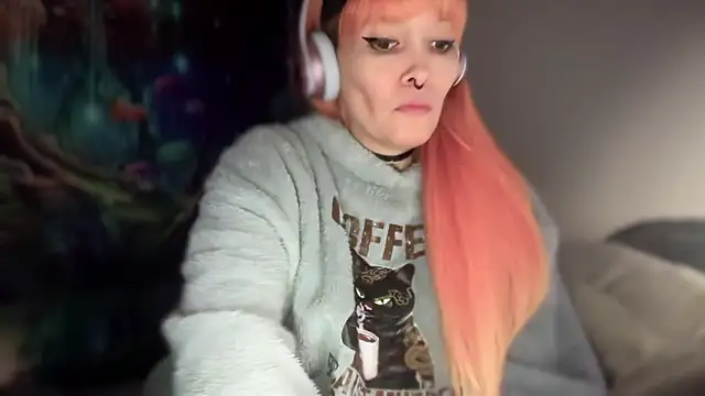 Snapshot of FRRANNKIE chatting on January 2026 02:32:01 PM FRRANNKIE online show from January 2026 02:32:01 PM