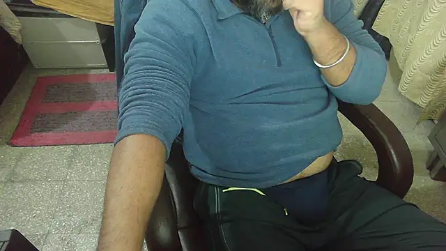 rentarob online show from December 2025 02:45:01 AM