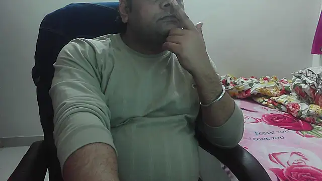 rentarob online show from February 2025 06:23:01 PM