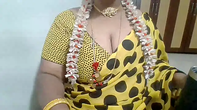 Snapshot of archanatelugu9 chatting on July 2026 01:39:01 AM archanatelugu9 online show from July 2026 01:39:01 AM