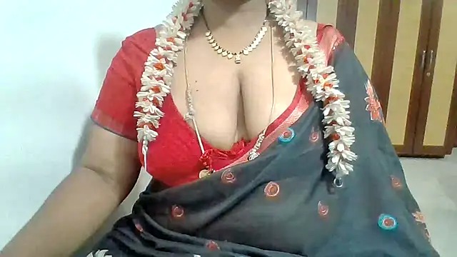 Snapshot of archanatelugu9 chatting on July 2026 07:22:01 PM archanatelugu9 online show from July 2026 07:22:01 PM