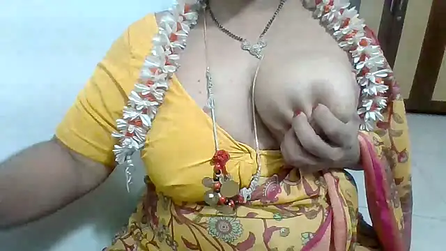 Snapshot of archanatelugu9 chatting on June 2026 02:43:02 AM archanatelugu9 online show from June 2026 02:43:02 AM