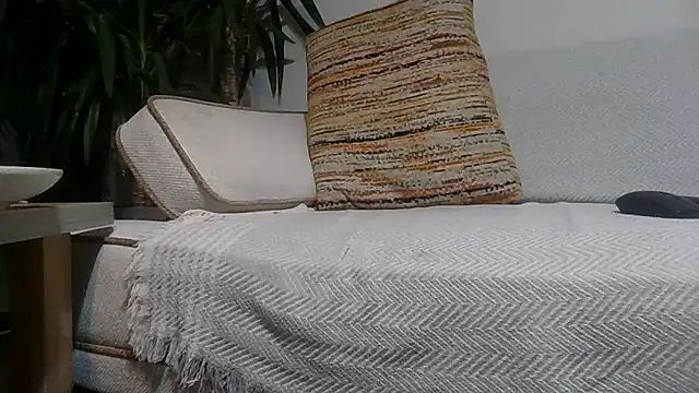 reslerkek31 online show from November 2025 08:34:01 PM