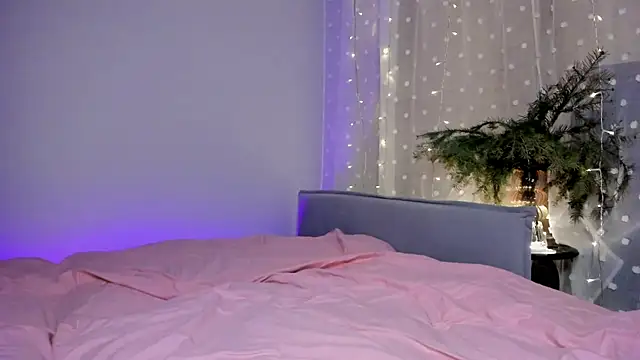 lina stones online show from December 2025 10:47:02 AM