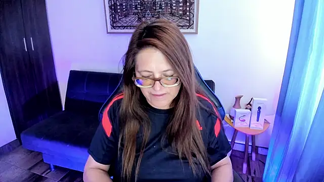 Ivette Shaira online show from March 2026 12:03:02 PM