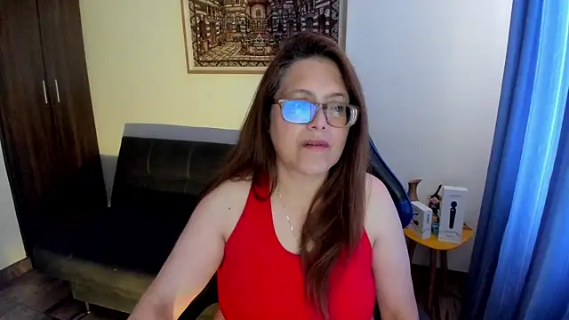 Ivette Shaira online show from April 2026 01:03:01 PM