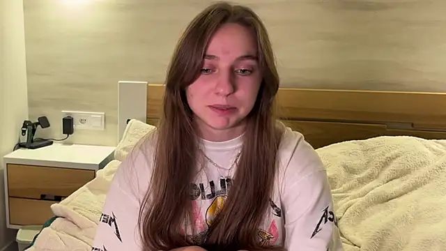 callme yumi online show from January 2025 05:26:01 PM