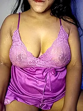 Hotlisa online show from December 2025 05:55:02 PM