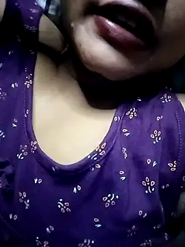 Hotlisa online show from March 2026 07:04:02 PM