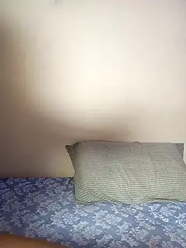 Hotlisa online show from February 2026 04:48:01 PM