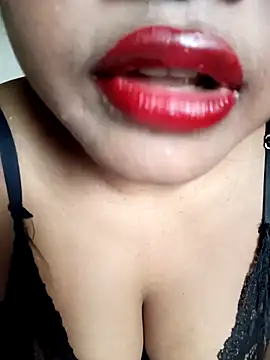 Hotlisa online show from March 2026 03:25:01 AM