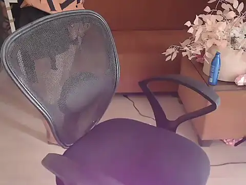 Snapshot of shivi_moto chatting on November 2025 05:34:02 AM shivi moto online show from November 2025 05:34:02 AM