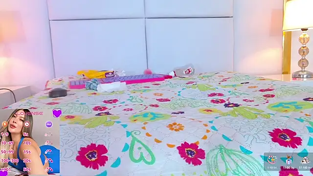 Snapshot of samanta_harriss1 chatting on January 2025 03:11:01 PM samanta harriss1 online show from January 2025 03:11:01 PM