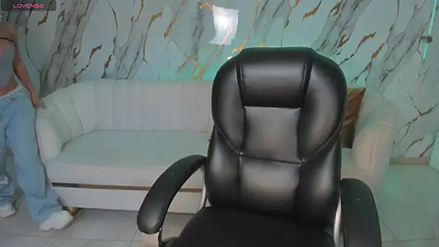 MileyCruz  online show from April 2026 05:41:01 PM