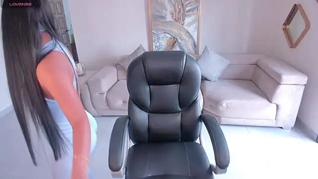 MileyCruz  online show from January 2026 07:19:02 PM