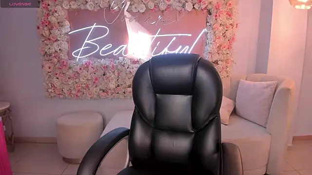 MileyCruz  online show from April 2026 07:26:02 PM