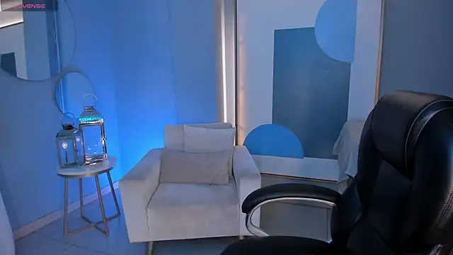 Snapshot of DannaCruz chatting on December 2025 07:02:02 PM DannaCruz online show from December 2025 07:02:02 PM