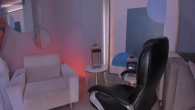 Snapshot of DannaCruz chatting on November 2025 07:29:02 PM DannaCruz online show from November 2025 07:29:02 PM