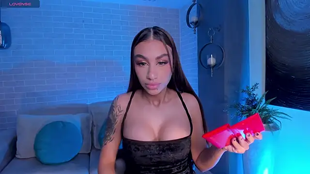 DannaCruz online show from March 2026 07:41:02 PM