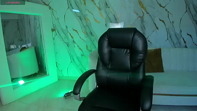 DannaCruz online show from January 2026 07:19:02 PM