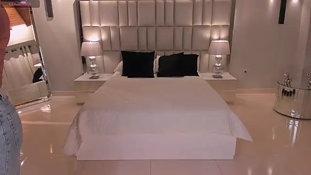 BiancaPierce online show from November 2025 11:47:02 AM