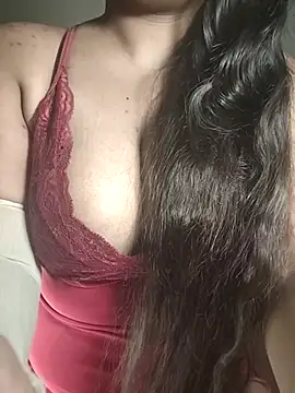 Snapshot of Hurrem_02 chatting on November 2025 12:27:01 PM Hurrem 02 online show from November 2025 12:27:01 PM