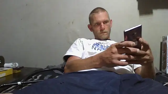 daddytim0 online show from April 2026 06:22:01 PM