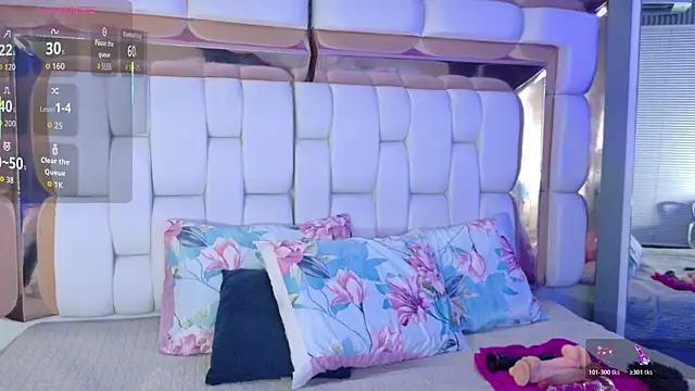 valkiria moore online show from November 2025 07:36:01 PM