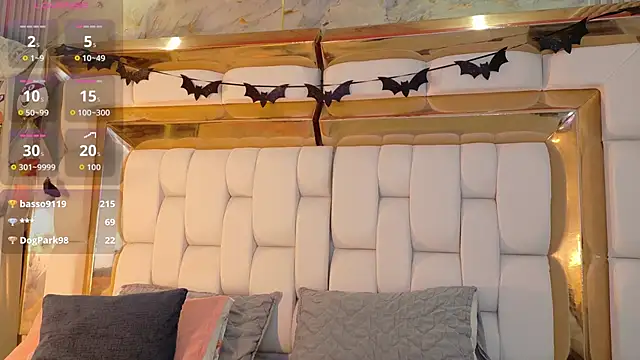 valkiria moore online show from October 2025 08:10:01 PM