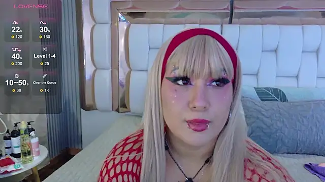 valkiria moore online show from February 2026 08:08:01 PM