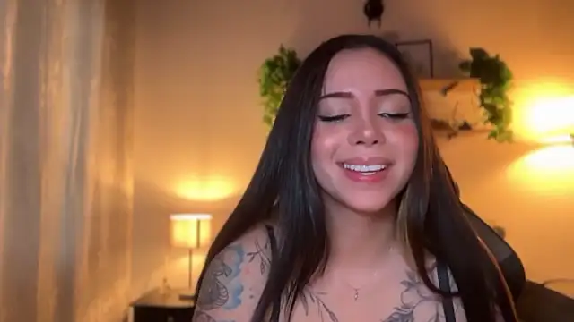 Snapshot of Paulah_x chatting on February 2026 09:12:02 PM Paulah x online show from February 2026 09:12:02 PM