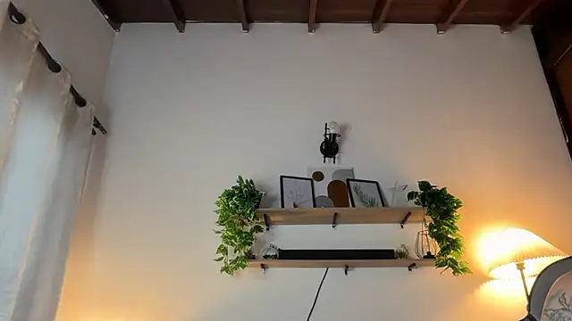 Paulah x online show from March 2026 06:15:02 PM