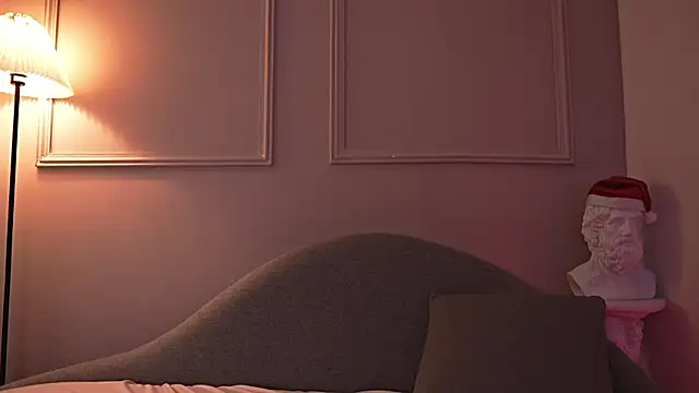 Snapshot of Paulah_x chatting on January 2026 07:52:02 PM Paulah x online show from January 2026 07:52:02 PM