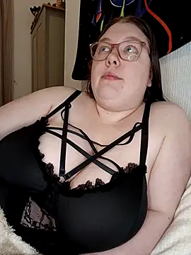 Sexycurvyemilyy online show from March 2026 10:04:02 PM