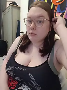 Snapshot of Sexycurvyemilyy chatting on July 2026 05:42:02 PM Sexycurvyemilyy online show from July 2026 05:42:02 PM