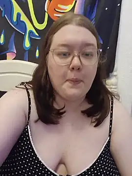 Snapshot of Sexycurvyemilyy chatting on July 2026 09:43:02 PM Sexycurvyemilyy online show from July 2026 09:43:02 PM