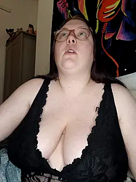 Sexycurvyemilyy online show from March 2026 10:10:02 PM