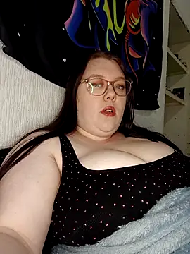 Sexycurvyemilyy online show from February 2026 09:47:01 PM