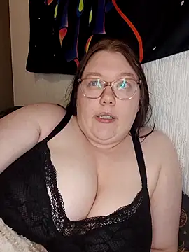 Sexycurvyemilyy online show from April 2026 09:12:02 PM