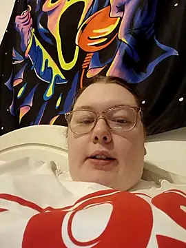 Sexycurvyemilyy online show from November 2025 07:46:01 PM