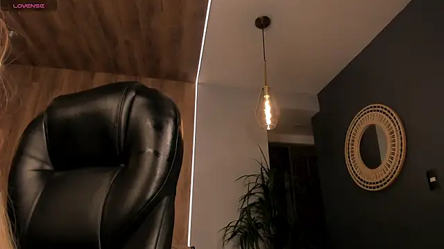 SophiePalmer online show from January 2026 10:18:01 AM