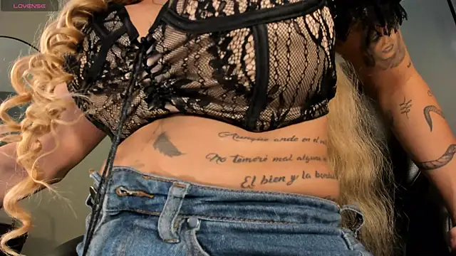 Snapshot of SophiePalmer chatting on October 2025 11:11:02 AM SophiePalmer online show from October 2025 11:11:02 AM