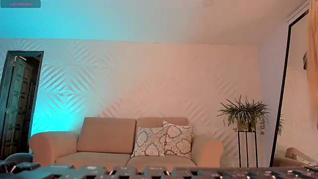 SophiePalmer online show from September 2025 11:38:02 AM