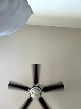 Snapshot of Natur4lBeautyb33 chatting on October 2025 09:38:01 PM Natur4lBeautyb33 online show from October 2025 09:38:01 PM